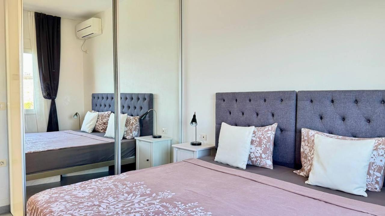 Ferienwohnung Viola Sea View Penthouse Sarandë Exterior foto