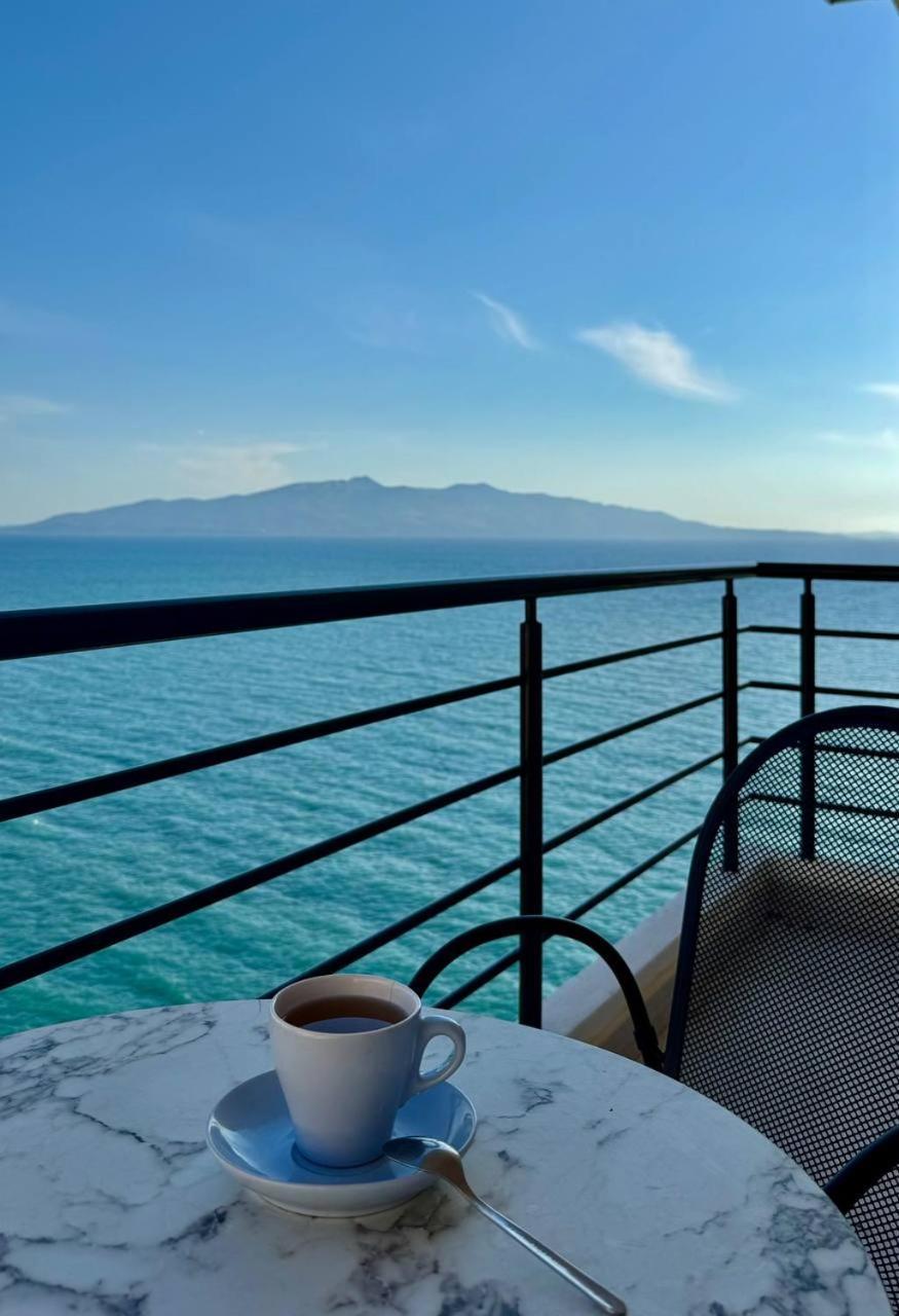 Ferienwohnung Viola Sea View Penthouse Sarandë Exterior foto