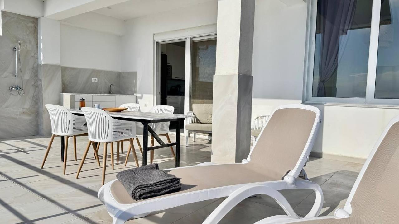 Ferienwohnung Viola Sea View Penthouse Sarandë Exterior foto